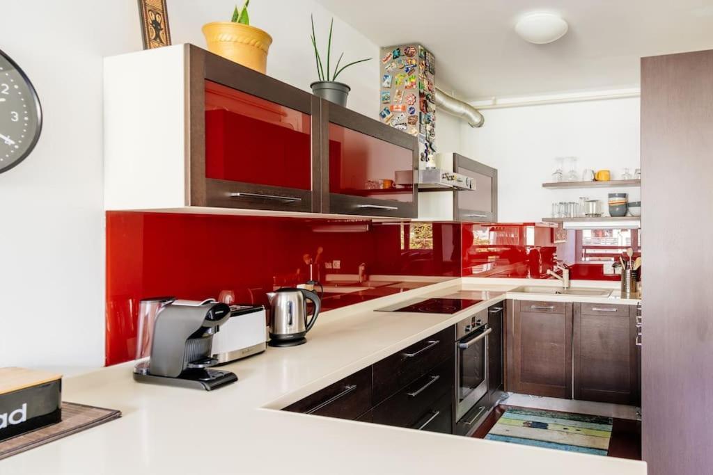 Cozy Nest In Quiet Neighbourhood, Free Parking Appartamento *