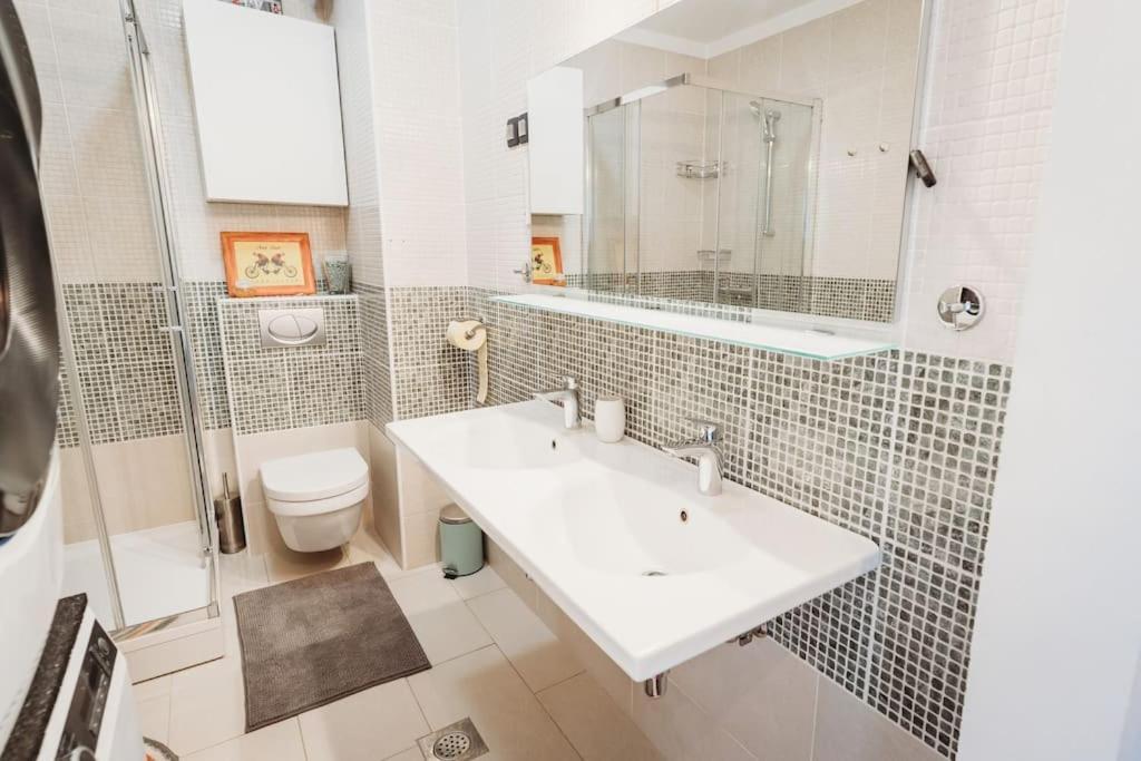 Cozy Nest In Quiet Neighbourhood, Free Parking * Ljubljana